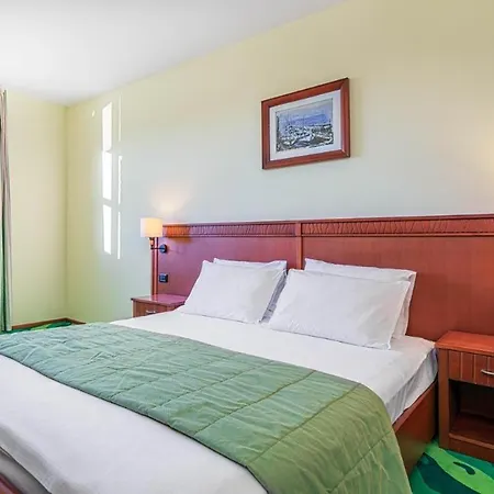 Guest house In Guest - Comfortable Family With Breakfast Included *