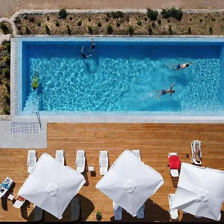 Guest house In Guest - Comfortable Family With Breakfast Included